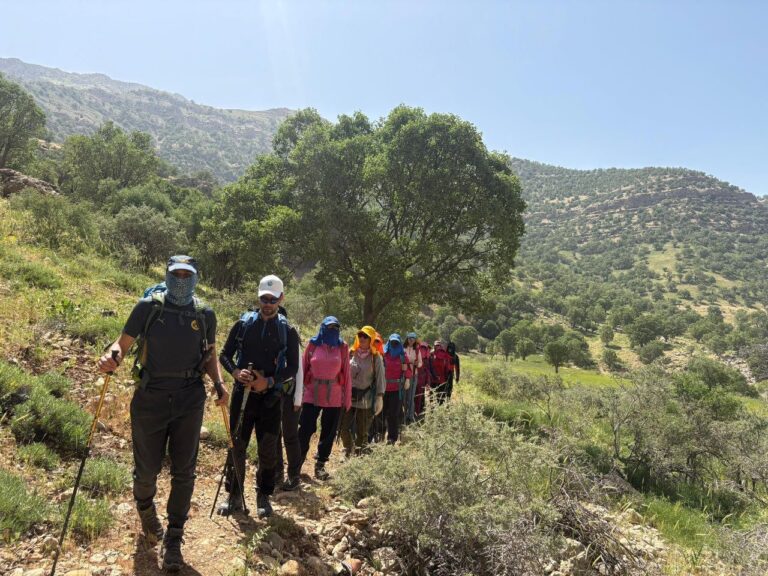 دره پیمایی تنگ خرم ناز